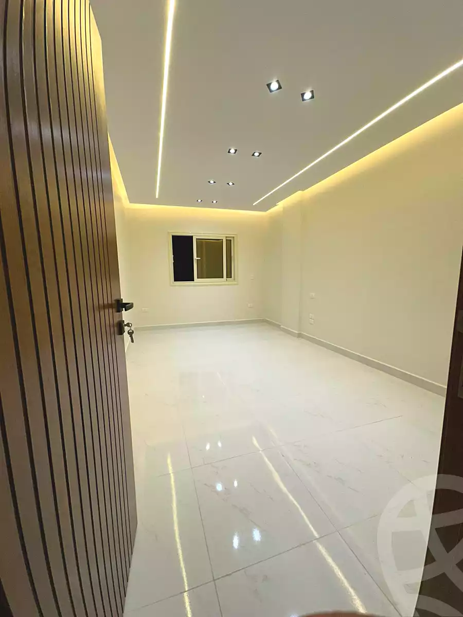 https://aqarmap.com.eg/ar/listing/6600496-for-sale-cairo-6th-of-october-el-ahyaa-neighborhood-1st-sixth-neighborhood