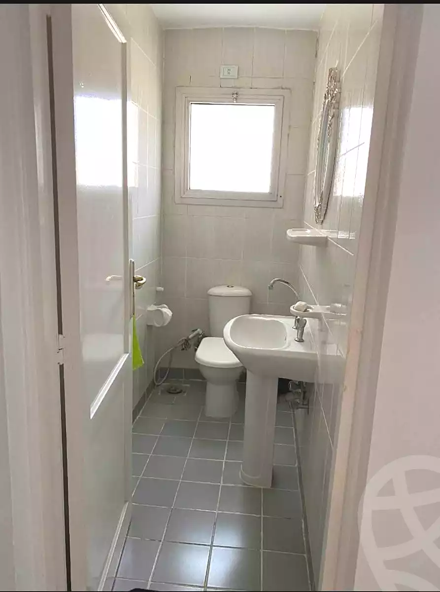 https://aqarmap.com.eg/en/listing/6601256-for-rent-cairo-new-cairo-lrhb-city-phase-2-saed-ibn-mouaaz-st