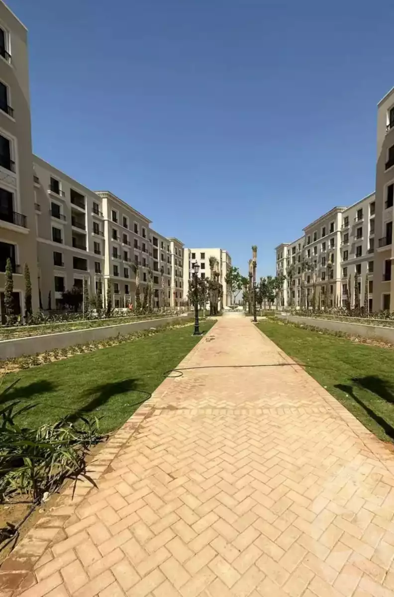 https://aqarmap.com.eg/ar/listing/6602779-for-rent-cairo-el-sheikh-zayed-city-compounds-kmbwnd-fyldj-wyst-dr-llttwyr