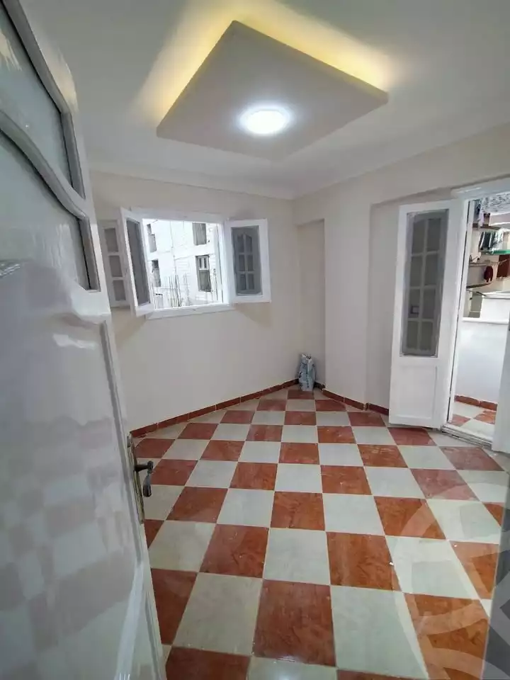 https://aqarmap.com.eg/en/listing/6603848-for-sale-alexandria-lsywf-el-falki