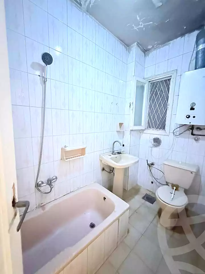 https://aqarmap.com.eg/en/listing/6604019-for-sale-alexandria-ganaklis