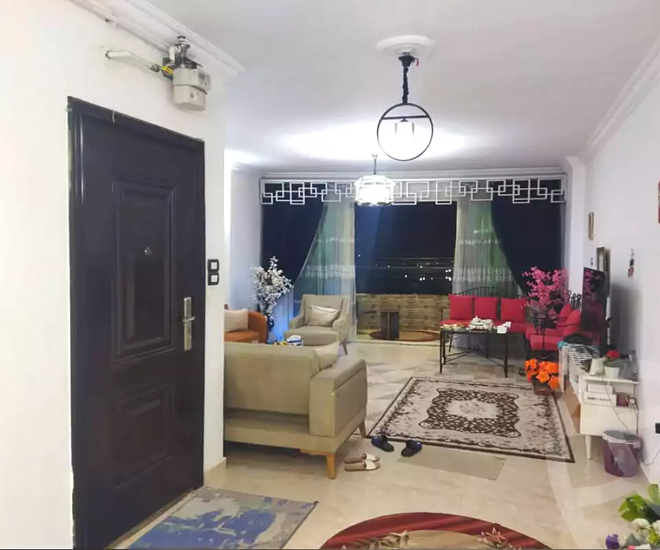 https://aqarmap.com.eg/ar/listing/6604734-for-sale-cairo-helwan-hadayek-helwan-nile-corniche-st