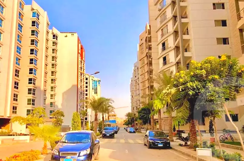 https://aqarmap.com.eg/en/listing/6605512-for-sale-cairo-el-maadi-compounds-bavaria-town