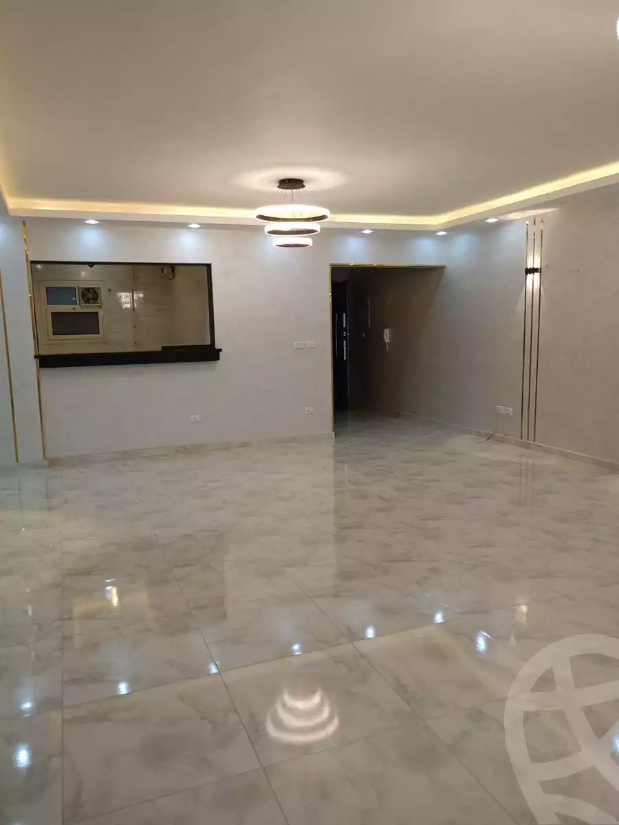 https://aqarmap.com.eg/ar/listing/6605608-for-rent-cairo-el-sheikh-zayed-city-compounds-el-khamayel