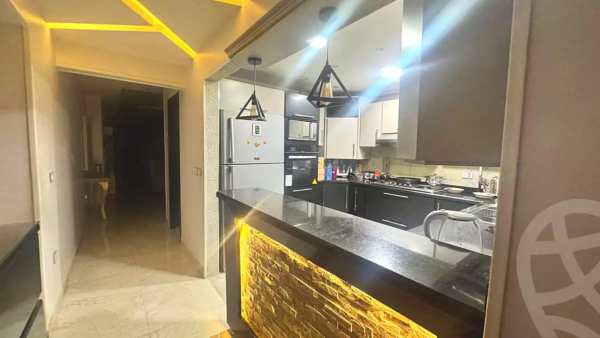 https://aqarmap.com.eg/ar/listing/6606224-for-sale-cairo-helwan-helwan-el-sharkeya-abd-el-rahman-pasha-st