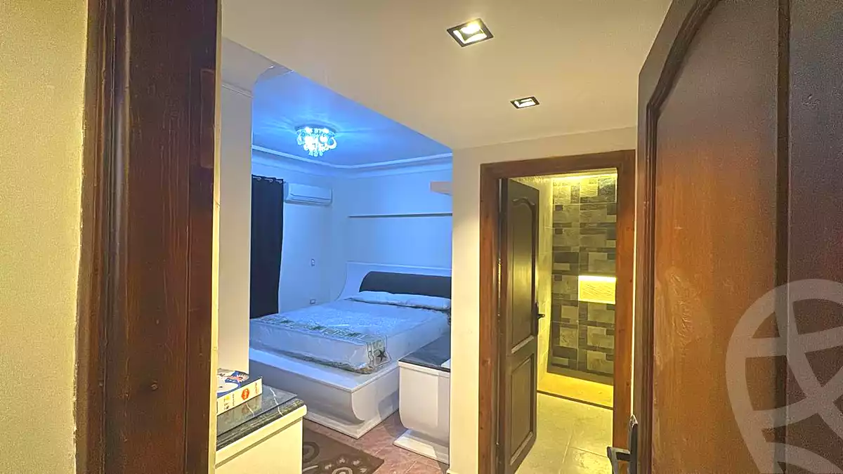 https://aqarmap.com.eg/ar/listing/6607661-for-rent-cairo-6th-of-october-el-ahyaa-neighborhood-2nd-divided-from-al-kafrawei-st