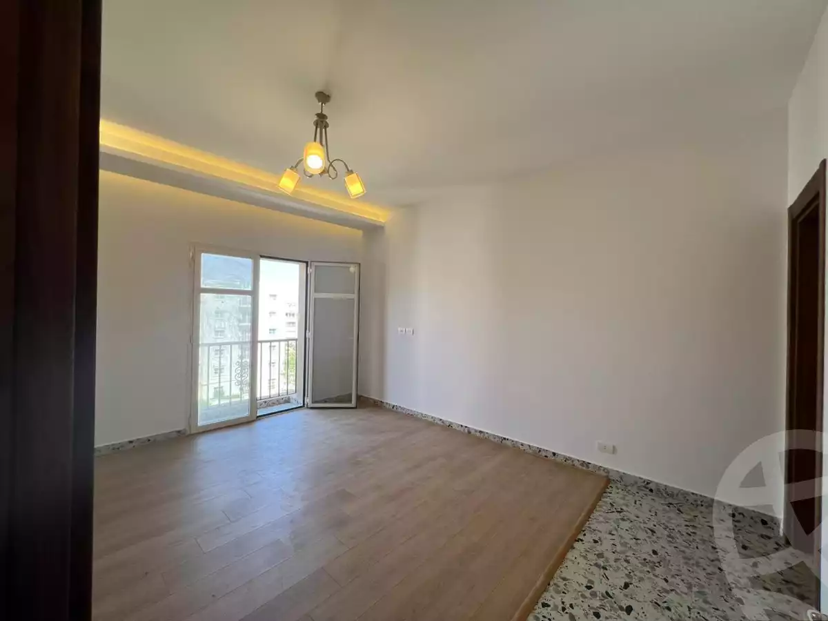 https://aqarmap.com.eg/en/listing/6610700-for-rent-cairo-new-cairo-compounds-hyde-park-centre-ville-hyde-park