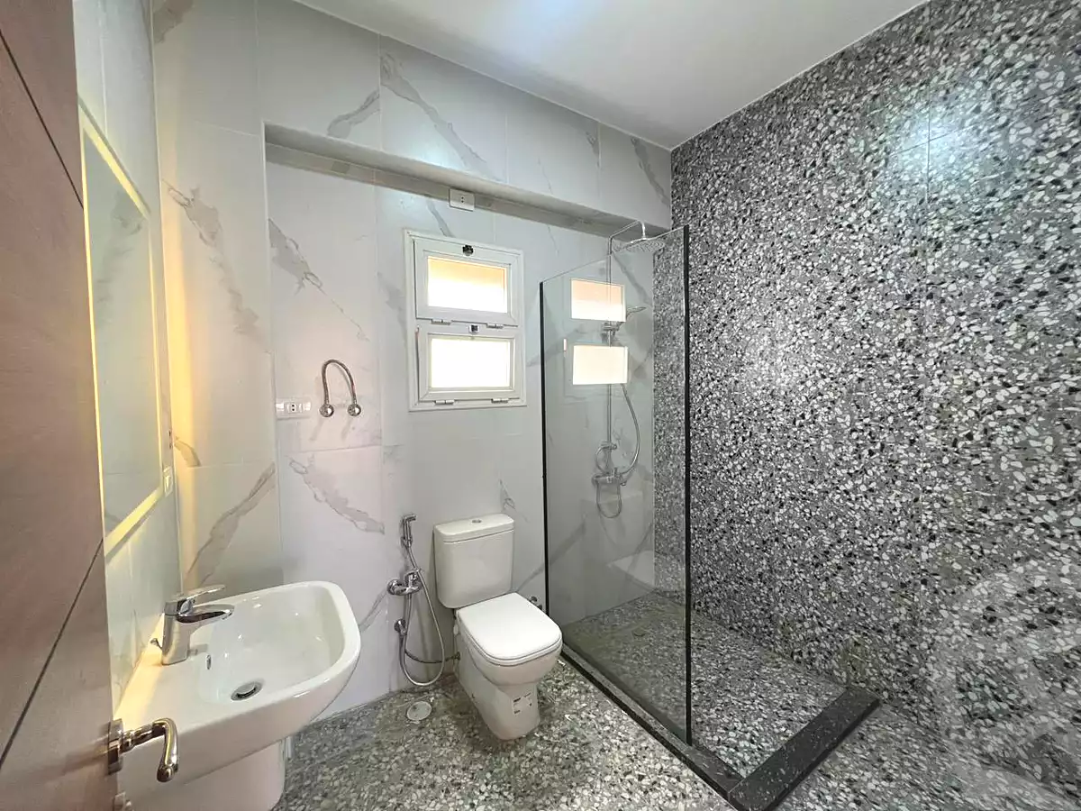 https://aqarmap.com.eg/en/listing/6610700-for-rent-cairo-new-cairo-compounds-hyde-park-centre-ville-hyde-park