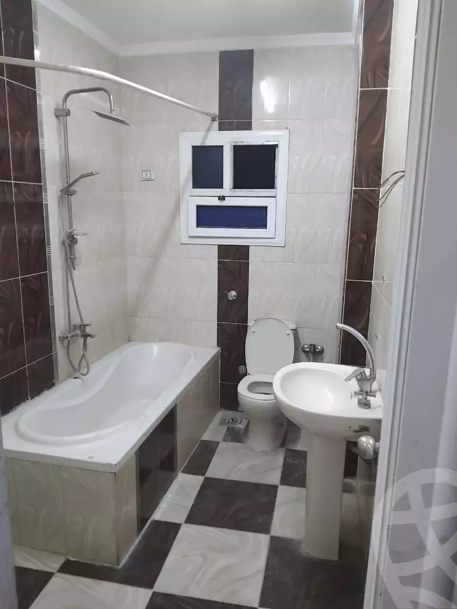 https://aqarmap.com.eg/en/listing/6611017-for-rent-cairo-helwan-hadayek-helwan-nile-corniche-st