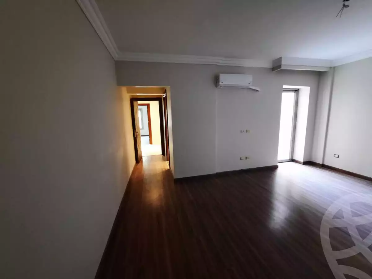 https://aqarmap.com.eg/ar/listing/6611505-for-rent-cairo-new-cairo-compounds-galleria-moon-valley-compound-arabia