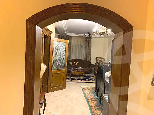 https://aqarmap.com.eg/en/listing/6613023-for-sale-cairo-new-cairo-compounds-mena-residence