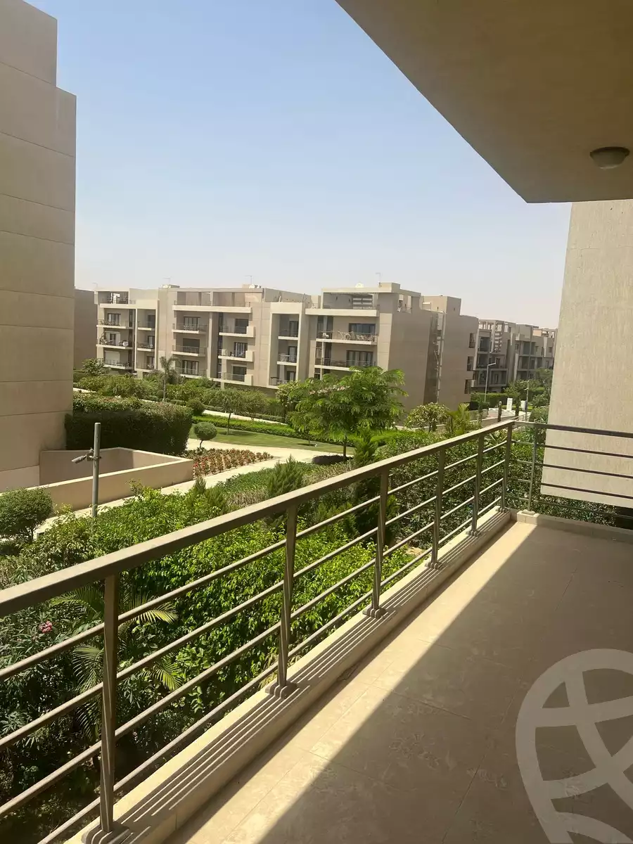 https://aqarmap.com.eg/en/listing/6614595-for-sale-cairo-new-cairo-compounds-fifth-square
