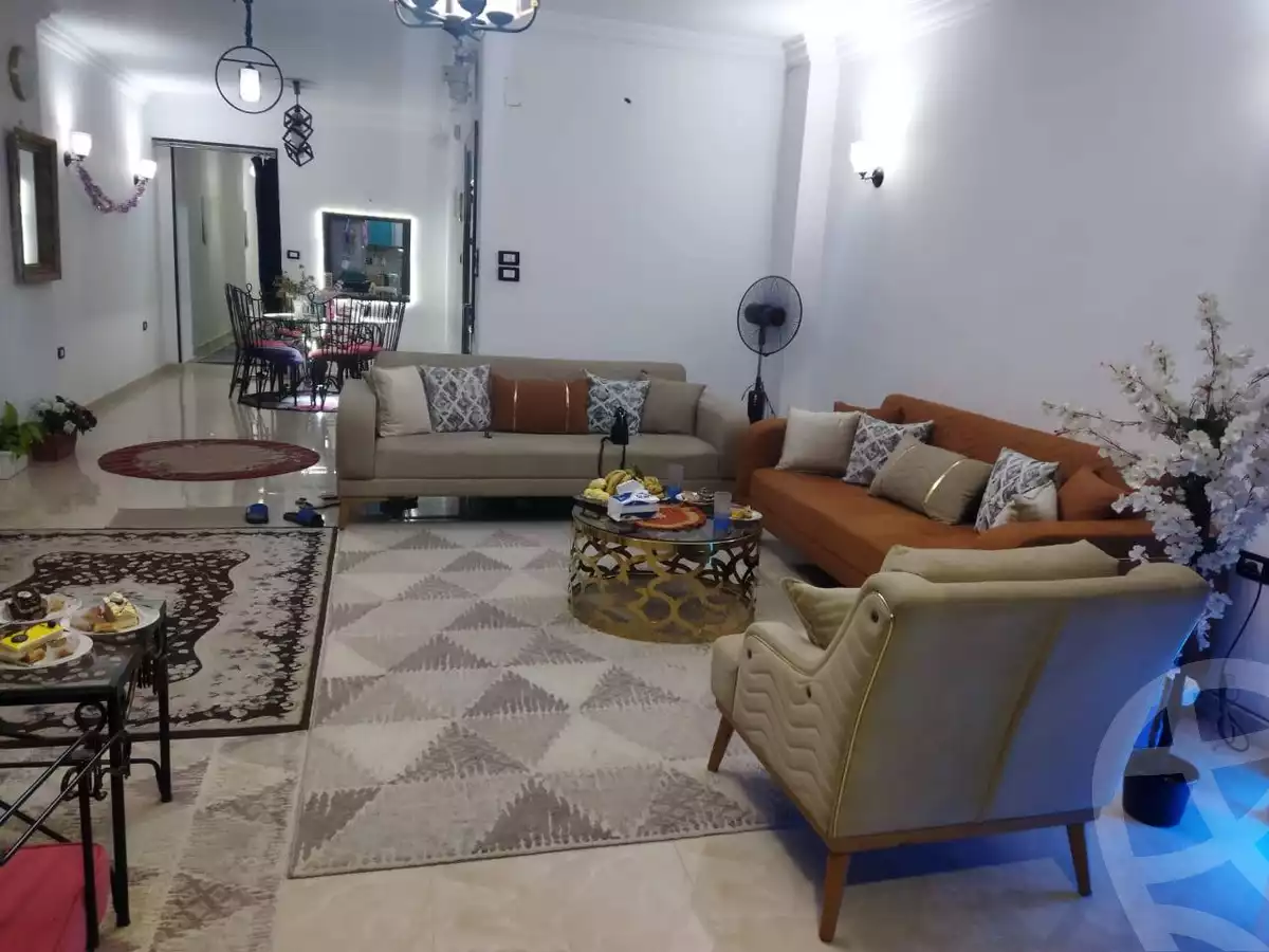 https://aqarmap.com.eg/ar/listing/6616604-for-sale-cairo-helwan-kwrnysh-hlwn
