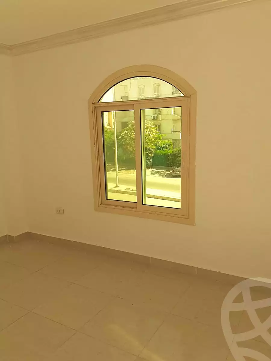 https://aqarmap.com.eg/ar/listing/6617498-for-sale-cairo-6th-of-october-el-hay-el-motamyz-el-motamayez-neighborhood-abd-el-moneim-riad-st