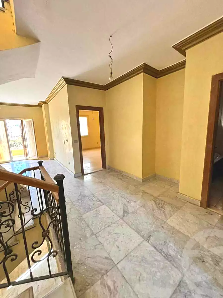 https://aqarmap.com.eg/en/listing/6618147-for-sale-cairo-new-cairo-compounds-moon-valley