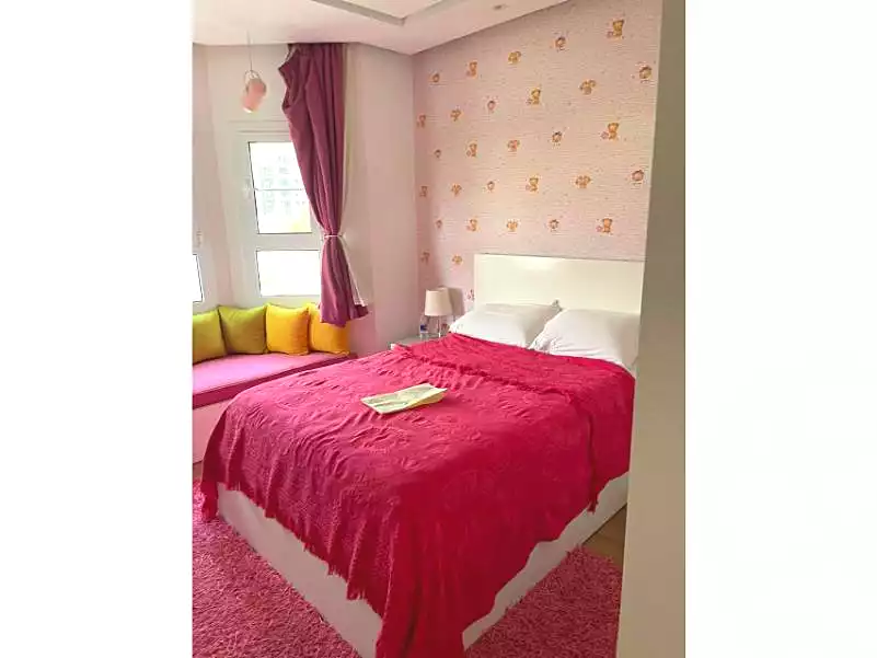 https://aqarmap.com.eg/en/listing/6583560-for-rent-cairo-new-cairo-compounds-mountain-view-hyde-park