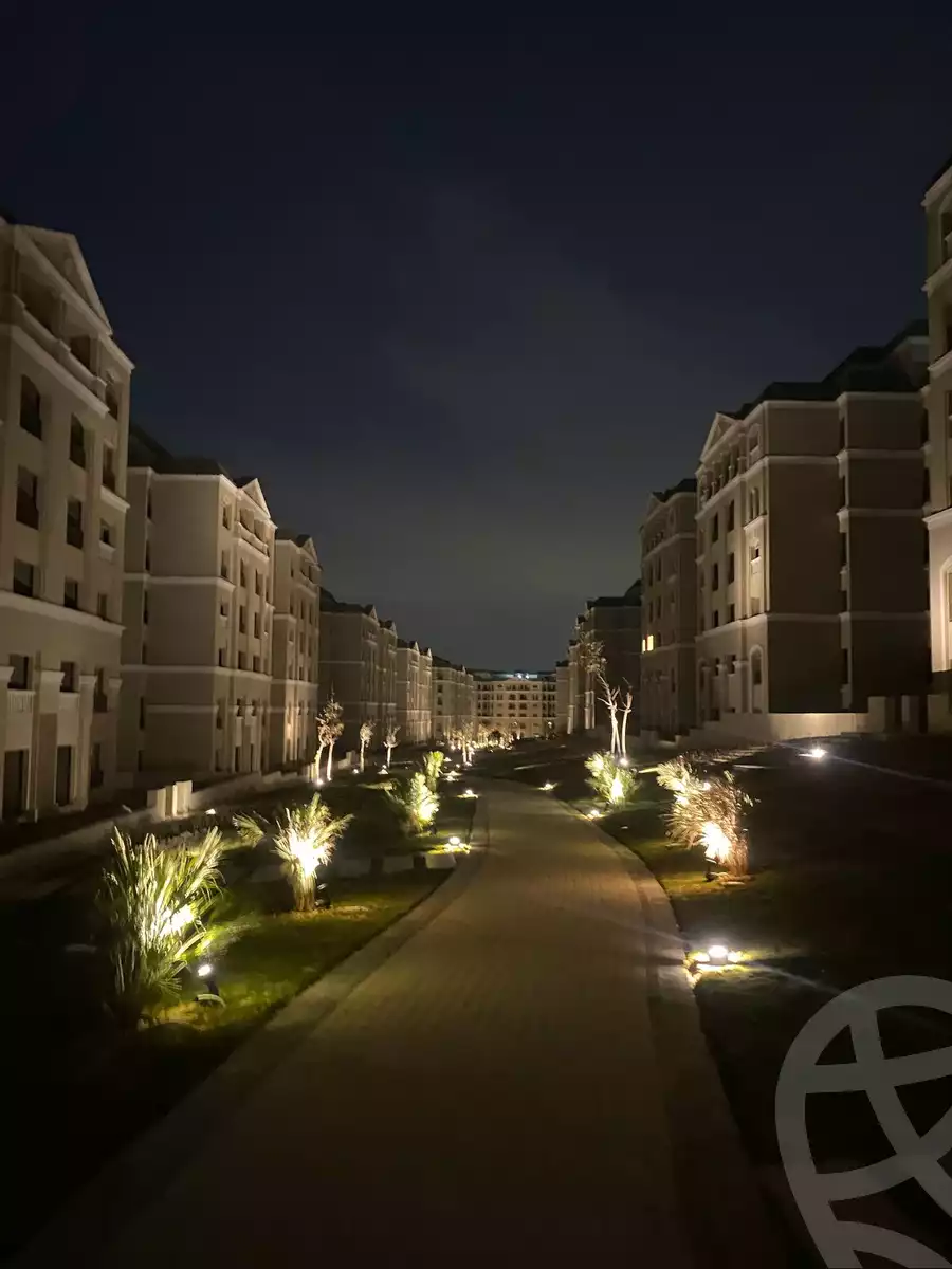 https://aqarmap.com.eg/en/listing/6623117-for-sale-cairo-new-cairo-lmstqbl-syty-compounds-lavenir