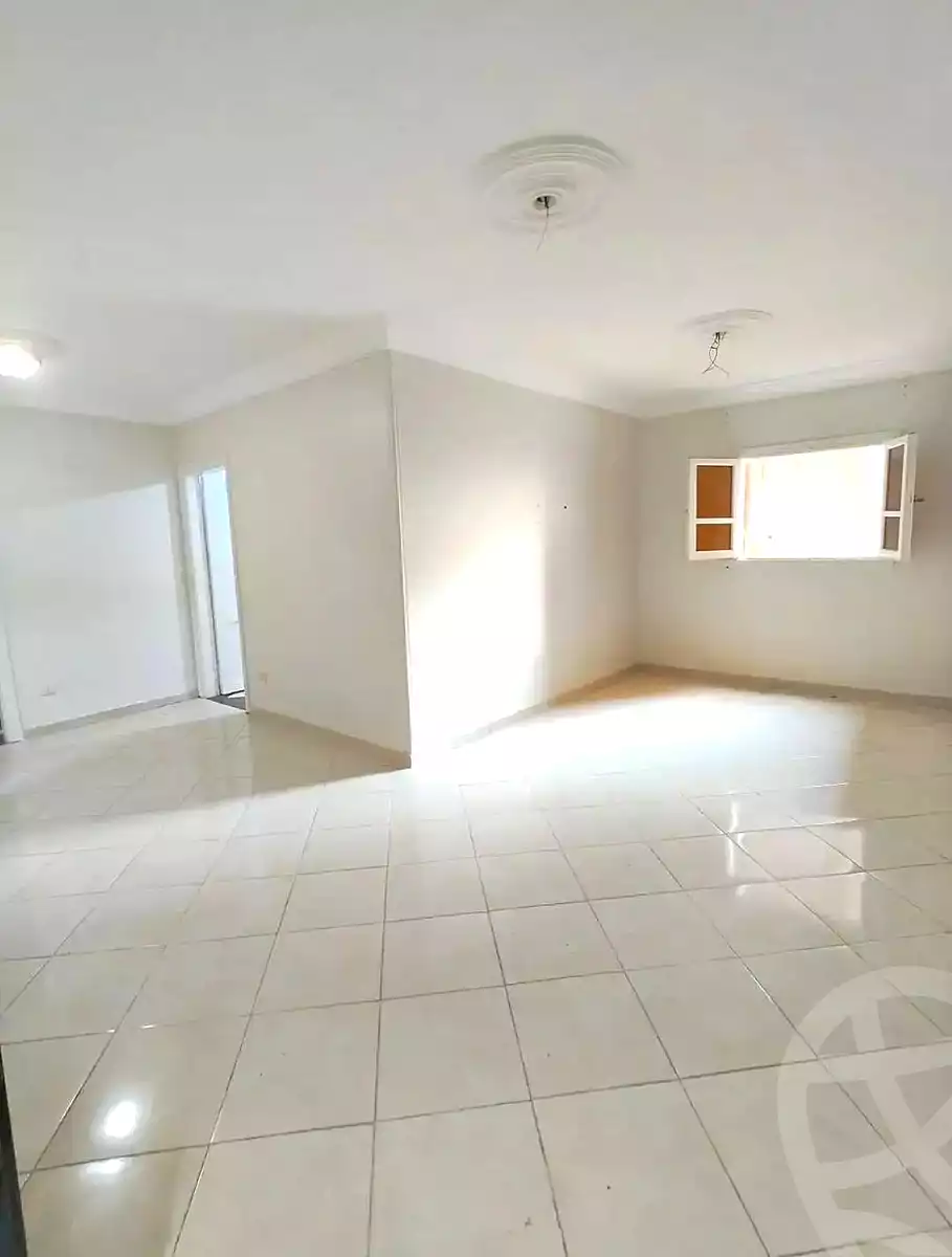 https://aqarmap.com.eg/ar/listing/6623833-for-sale-alexandria-el-asafra-l-sfr-bhry