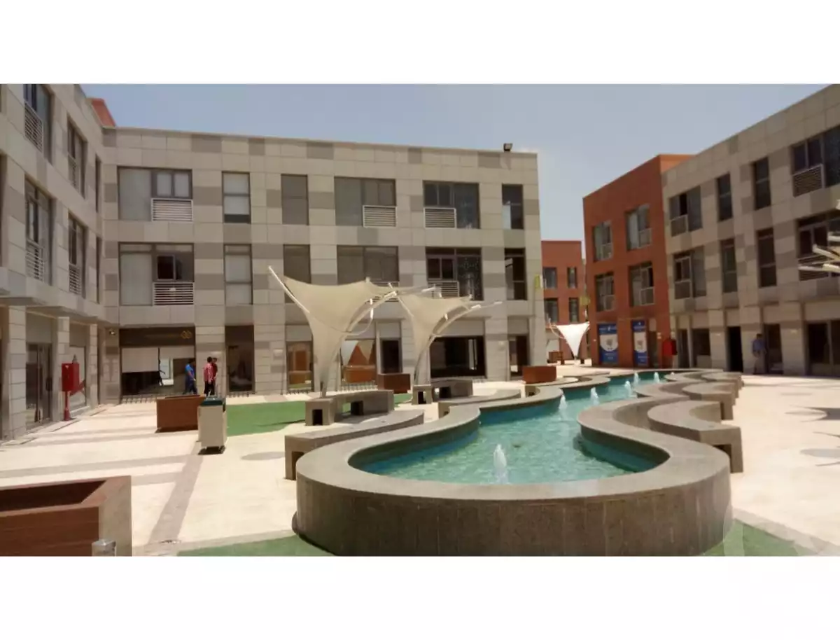 https://aqarmap.com.eg/ar/listing/6624592-for-sale-cairo-el-sheikh-zayed-city-compounds-the-courtyard-mall-dorra
