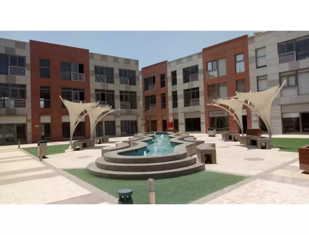 https://aqarmap.com.eg/ar/listing/6624635-for-sale-cairo-el-sheikh-zayed-city-compounds-the-courtyard-mall-dorra