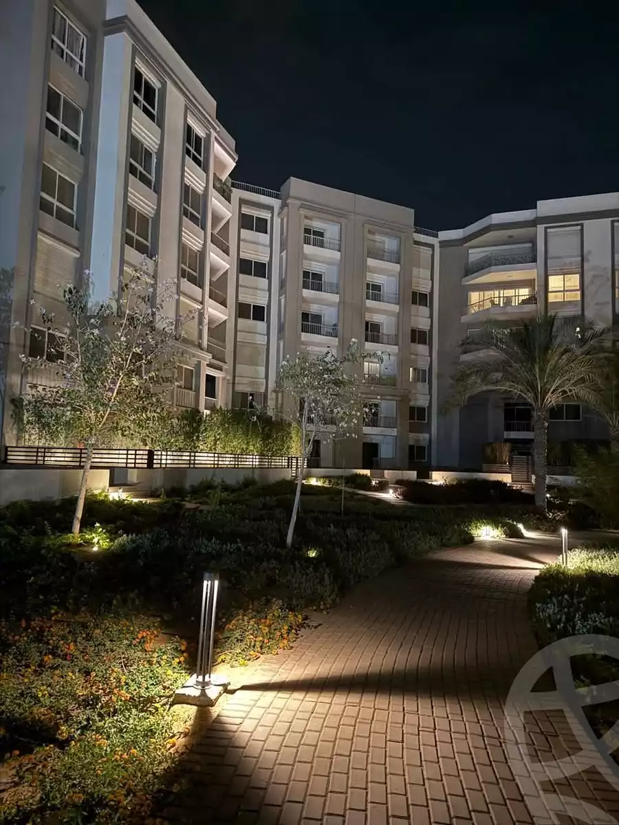 https://aqarmap.com.eg/ar/listing/6625043-for-sale-cairo-new-cairo-compounds-hyde-park-park-corner-hyde-park