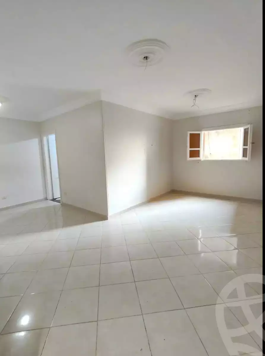 https://aqarmap.com.eg/ar/listing/6626239-for-sale-alexandria-el-asafra-l-sfr-bhry