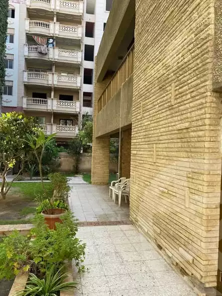 https://aqarmap.com.eg/ar/listing/6628789-for-sale-alexandria-l-jmy-lbytsh-shahr-al-assal-st