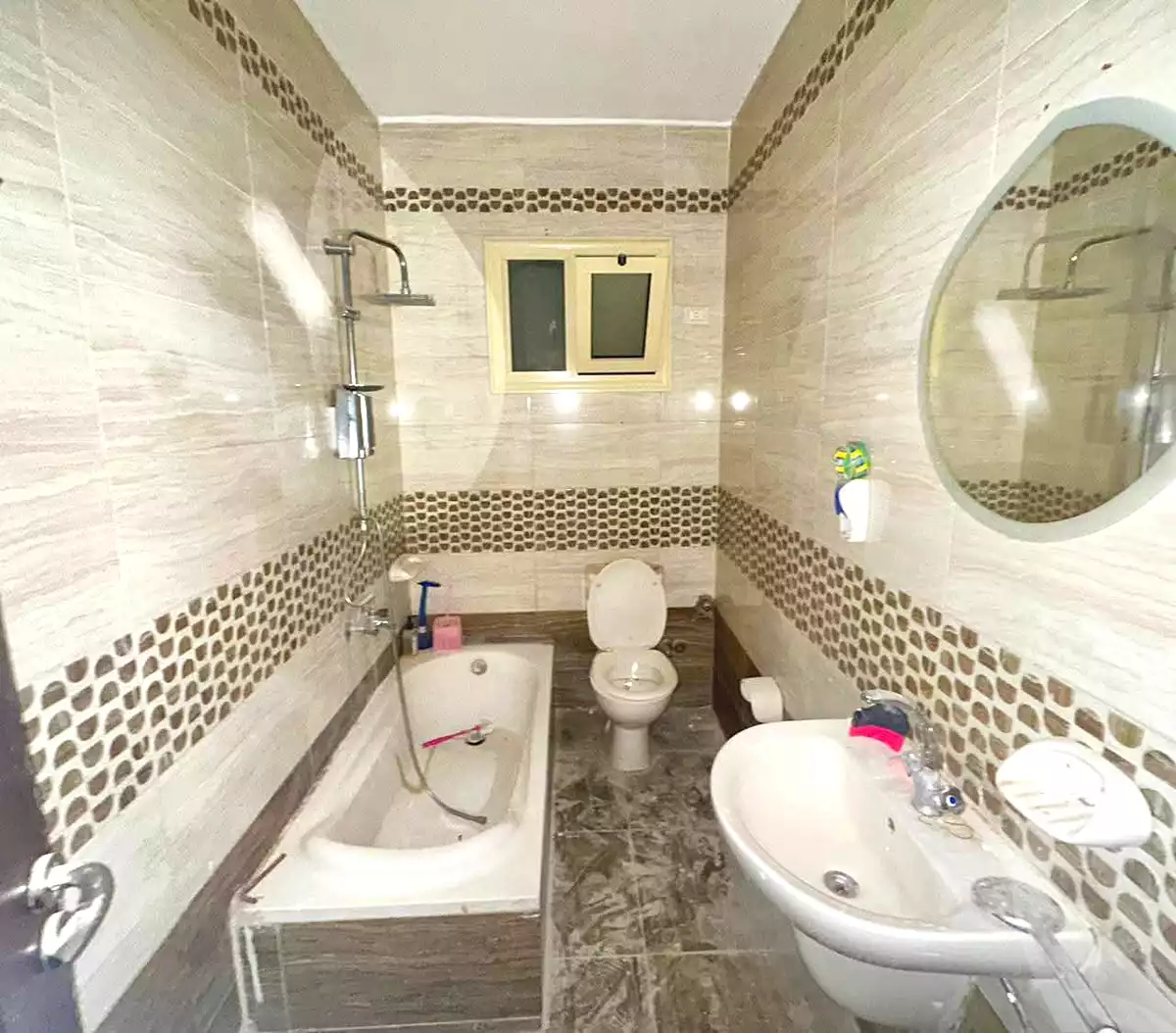 https://aqarmap.com.eg/en/listing/6632755-for-sale-cairo-mokattam-el-hadabah-el-wosta-8th-zone