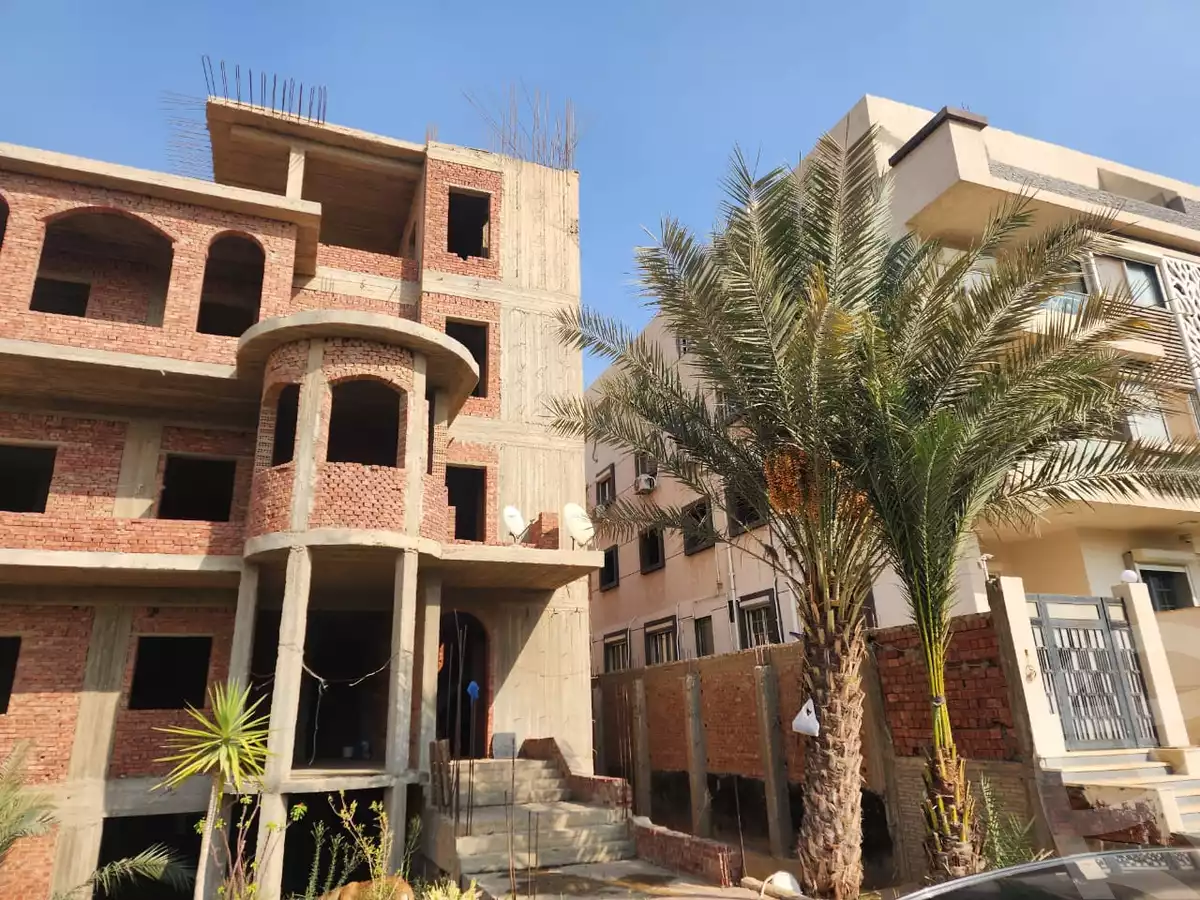 https://aqarmap.com.eg/en/listing/6633025-for-sale-cairo-new-cairo-ganob-el-akadamiya-south-academy-a-zaid-ebn-haretha-st