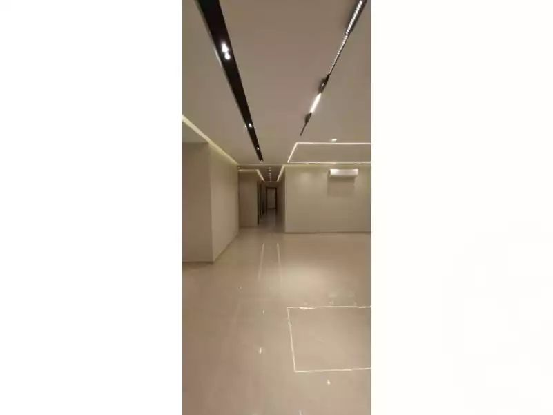 https://aqarmap.com.eg/ar/listing/6633906-for-rent-cairo-new-cairo-compounds-lakeview-residence