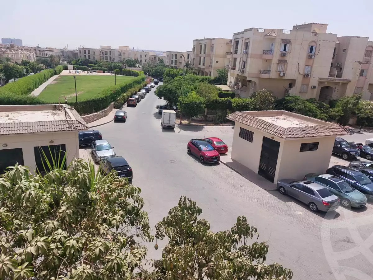 https://aqarmap.com.eg/ar/listing/6634067-for-sale-cairo-el-sheikh-zayed-city-compounds-hadayek-el-mohandiseen