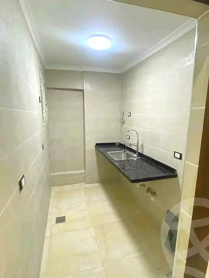 https://aqarmap.com.eg/ar/listing/6634797-for-sale-alexandria-l-jmy-lbytsh-bianchiii-el-arbaeen-st