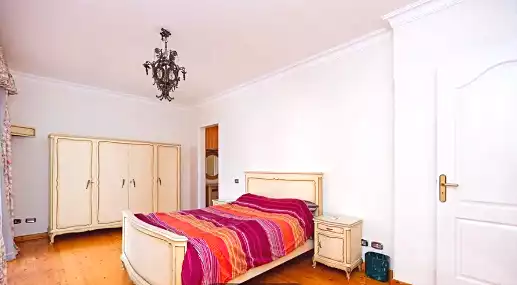 https://aqarmap.com.eg/ar/listing/6635233-for-rent-alexandria-ganaklis