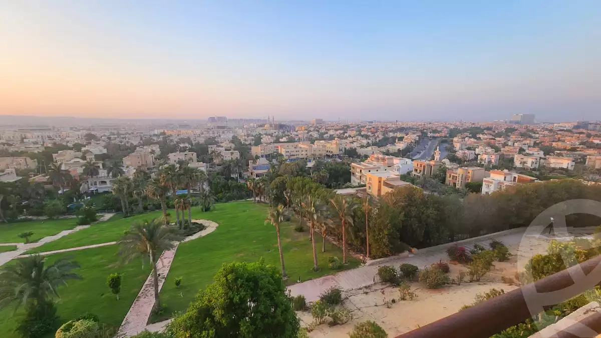https://aqarmap.com.eg/en/listing/6635477-for-sale-cairo-el-sheikh-zayed-city-compounds-zayed-2000