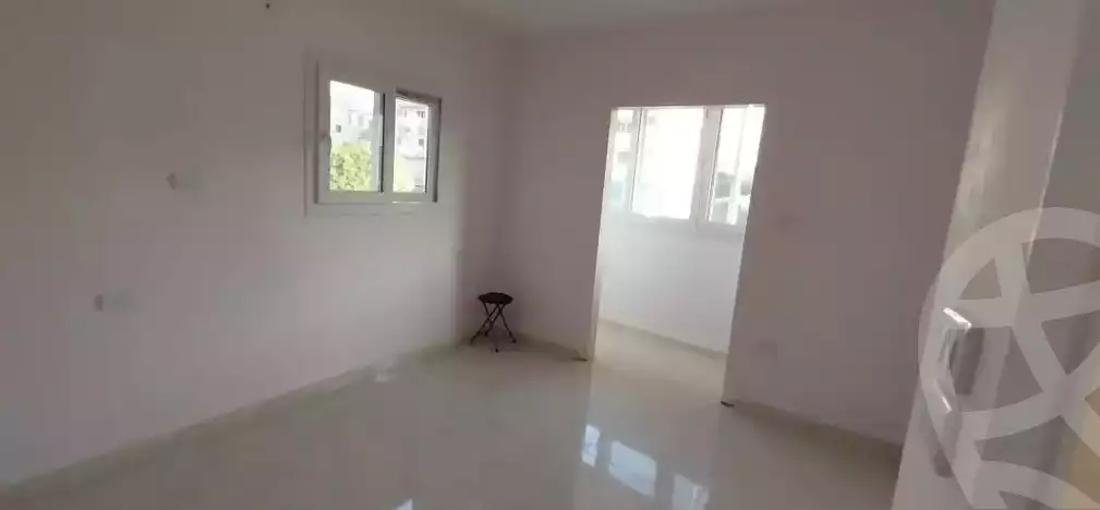 https://aqarmap.com.eg/ar/listing/6636915-for-rent-alexandria-camp-cesar-abou-quer-st