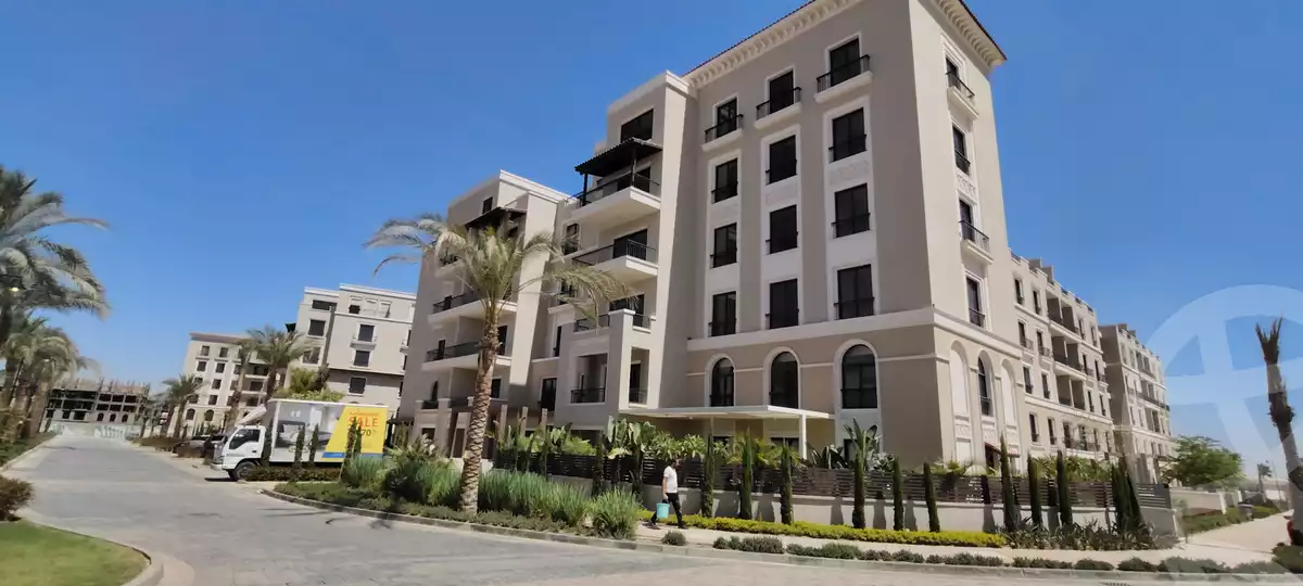 https://aqarmap.com.eg/en/listing/6637527-for-sale-cairo-el-sheikh-zayed-city-compounds-kmbwnd-fyldj-wyst-dr-llttwyr