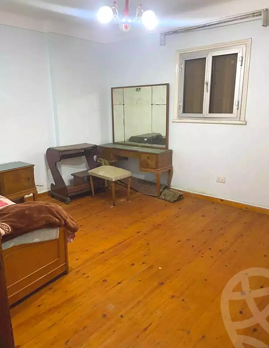 https://aqarmap.com.eg/ar/listing/6638684-for-sale-alexandria-sydy-bshr-sydy-bshr-bhry-shr-mhmwd-l-yswy