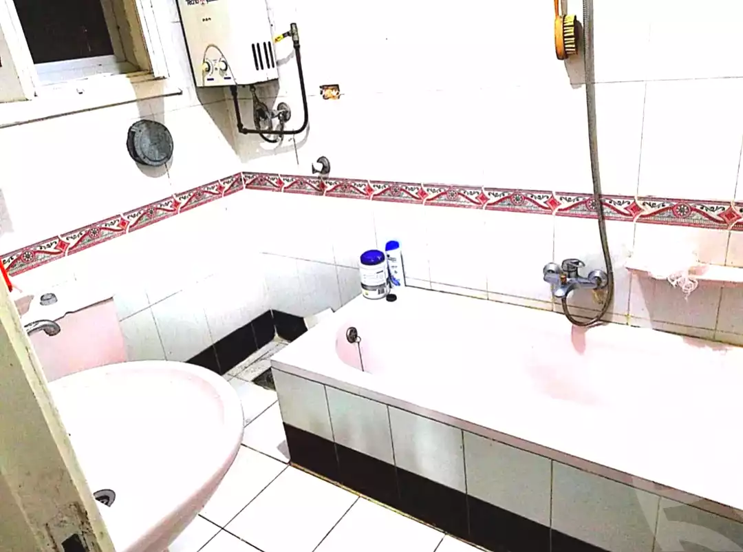https://aqarmap.com.eg/ar/listing/6639835-for-sale-alexandria-ganaklis