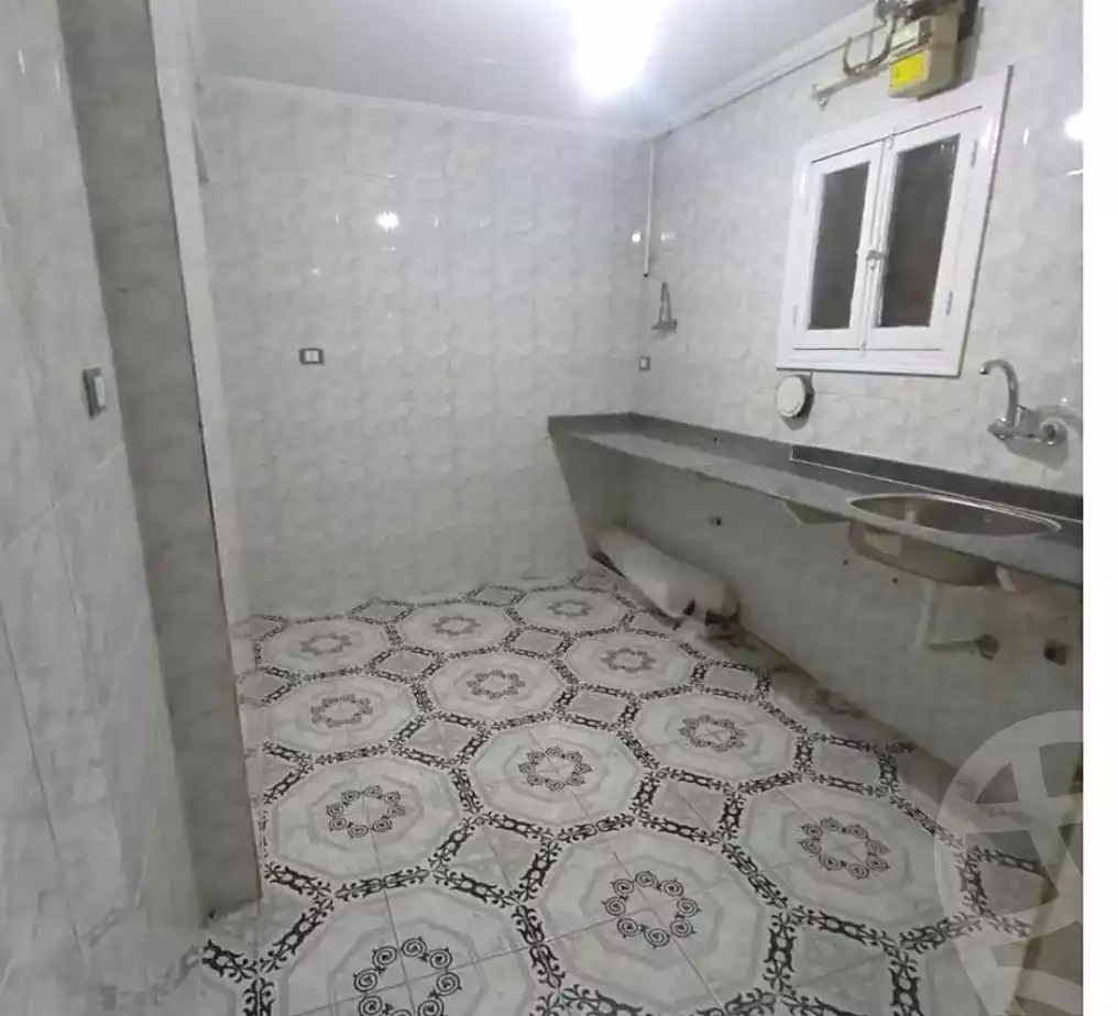 https://aqarmap.com.eg/ar/listing/6640502-for-sale-alexandria-ganaklis