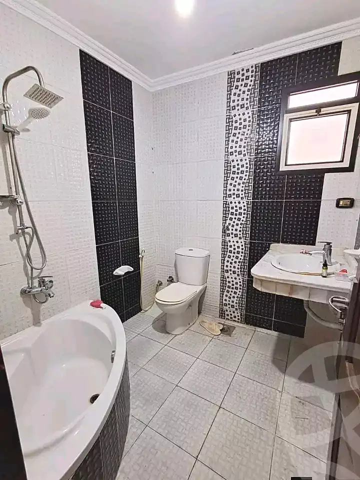 https://aqarmap.com.eg/ar/listing/6640543-for-sale-alexandria-sydy-bshr-sydy-bshr-bhry-shr-mhmd-njyb