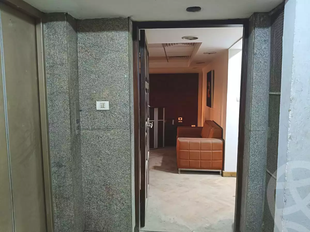 https://aqarmap.com.eg/ar/listing/6642186-for-sale-cairo-el-maadi-kornish-el-maadi-brj-thmn