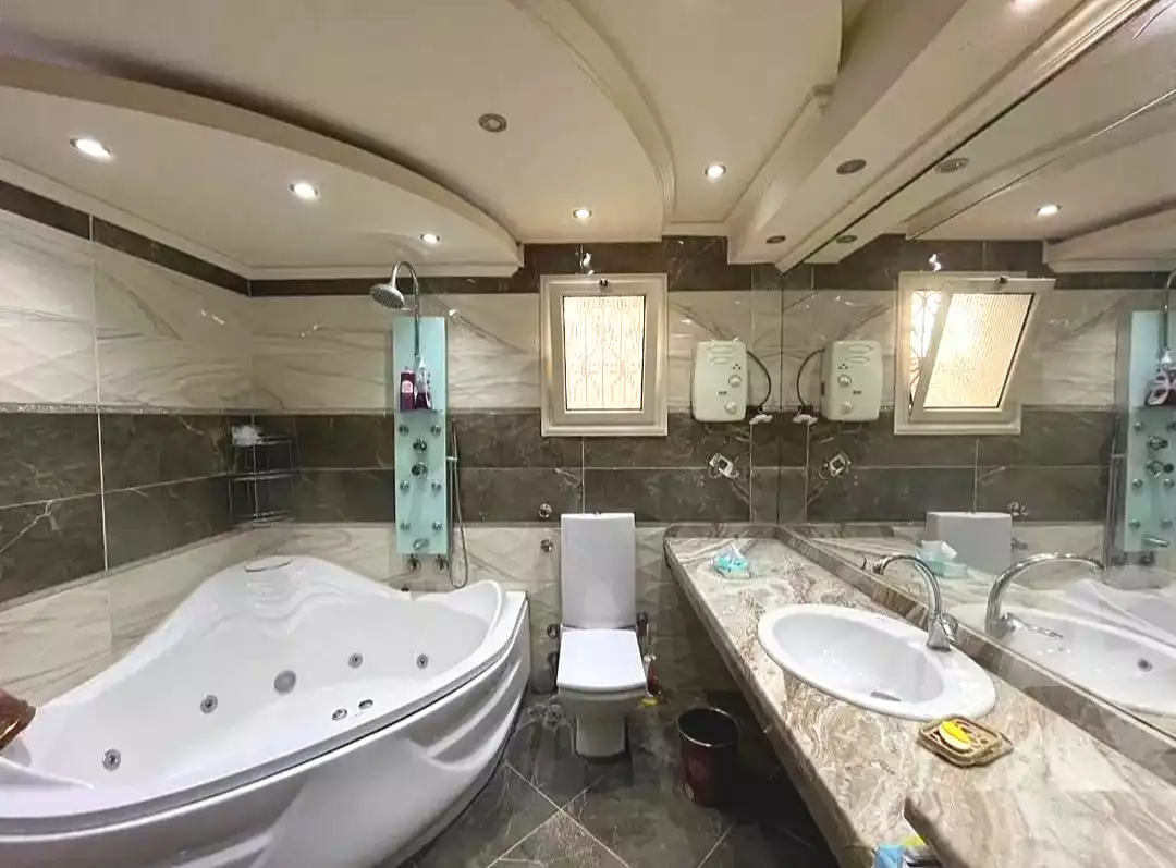 https://aqarmap.com.eg/ar/listing/6642885-for-sale-alexandria-camp-cesar-el-gaish-rd