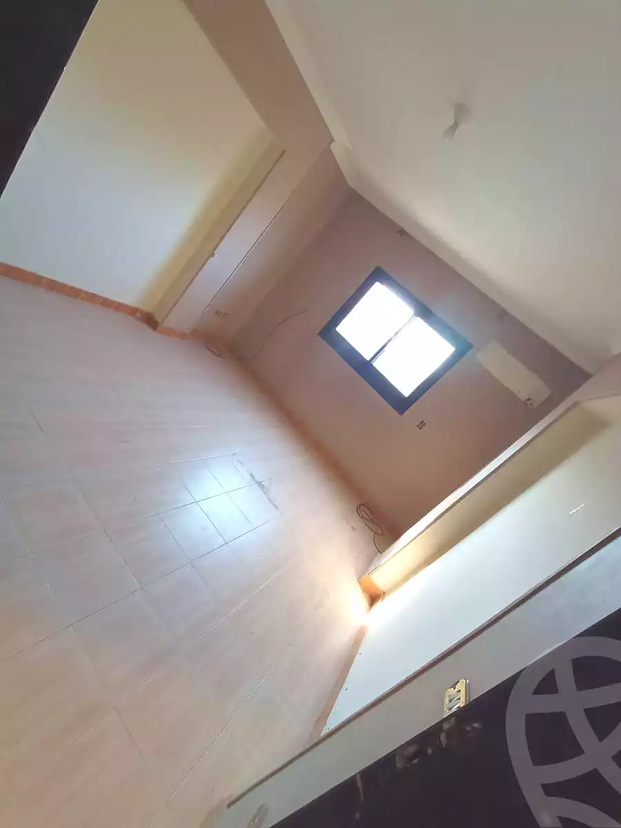 https://aqarmap.com.eg/en/listing/6643559-for-sale-cairo-helwan-helwan-el-sharkeya-borhan-st