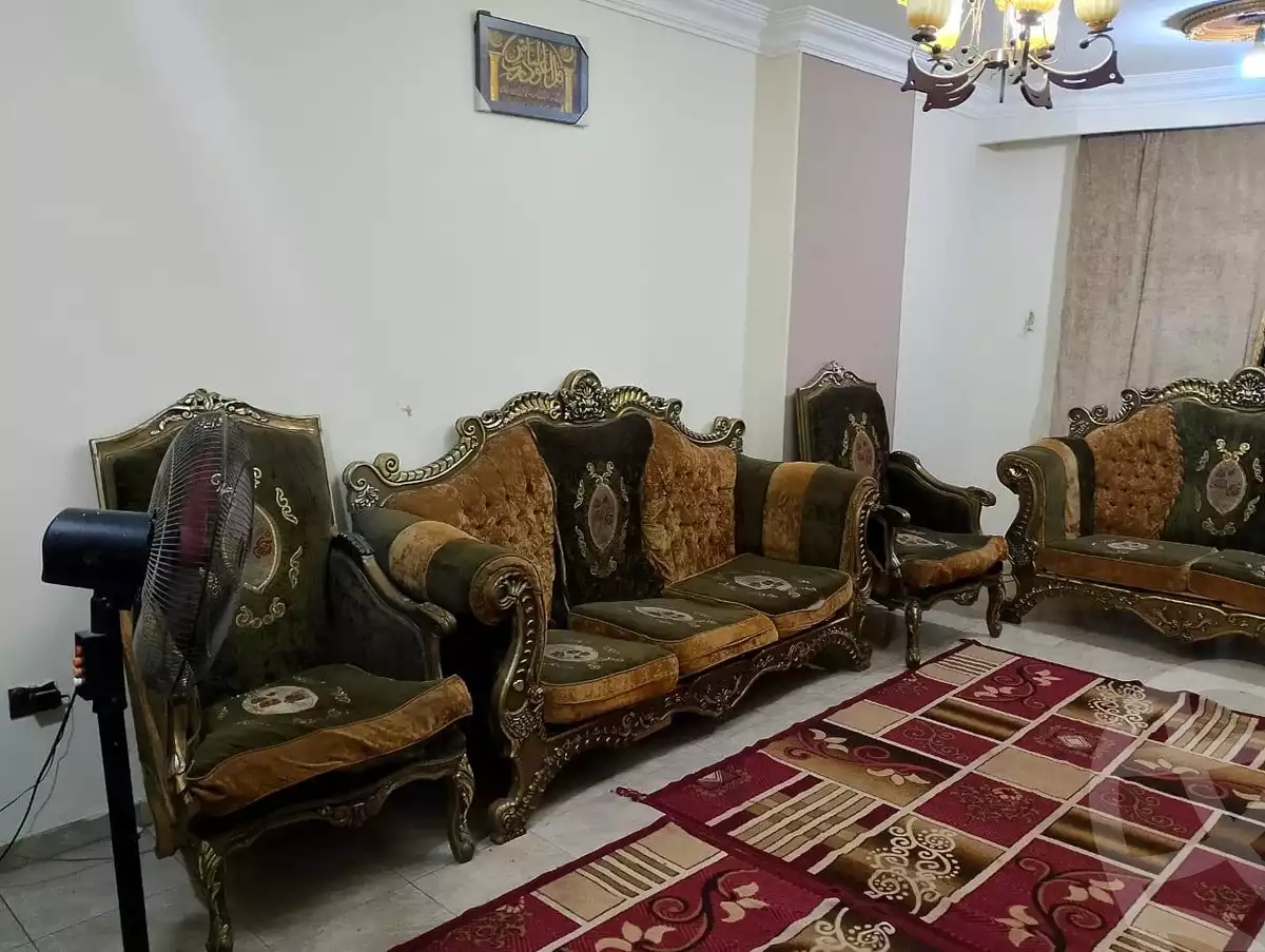 https://aqarmap.com.eg/ar/listing/6643624-for-rent-cairo-faisal-kafr-tohormos-queen-nazli-st