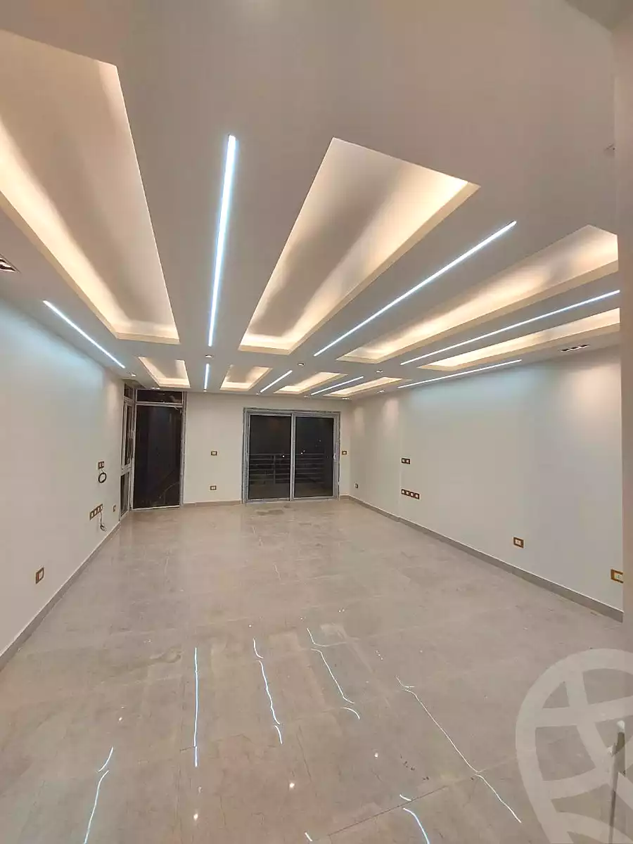 https://aqarmap.com.eg/ar/listing/6643884-for-rent-cairo-new-cairo-compounds-hyde-park-park-corner-hyde-park