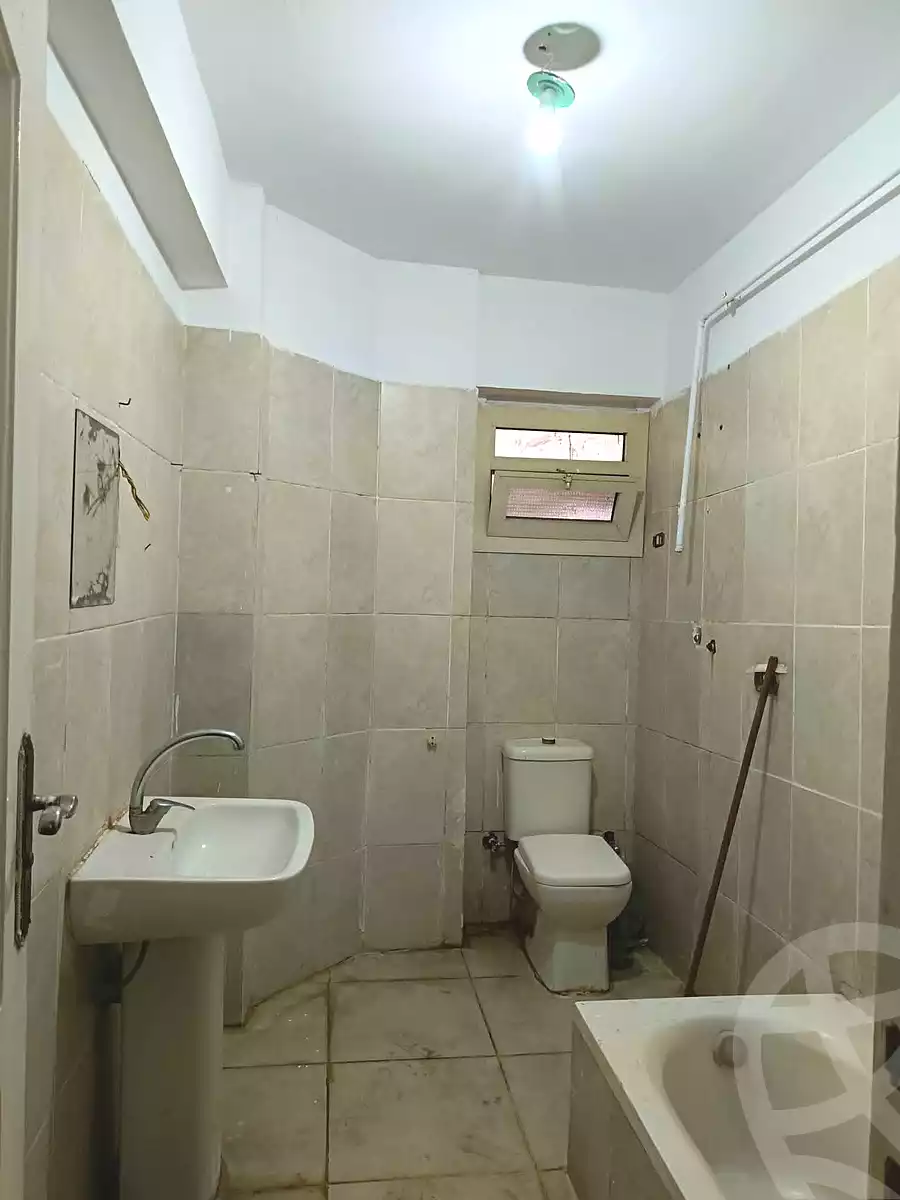 https://aqarmap.com.eg/ar/listing/6643965-for-rent-cairo-mokattam-lhdb-l-ly-shareaa-9