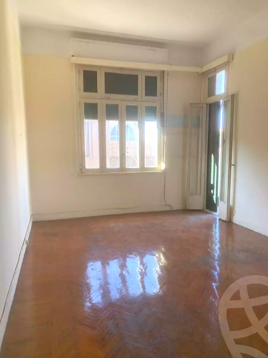 https://aqarmap.com.eg/ar/listing/6646285-for-rent-cairo-downtown-el-qasr-el-ayni