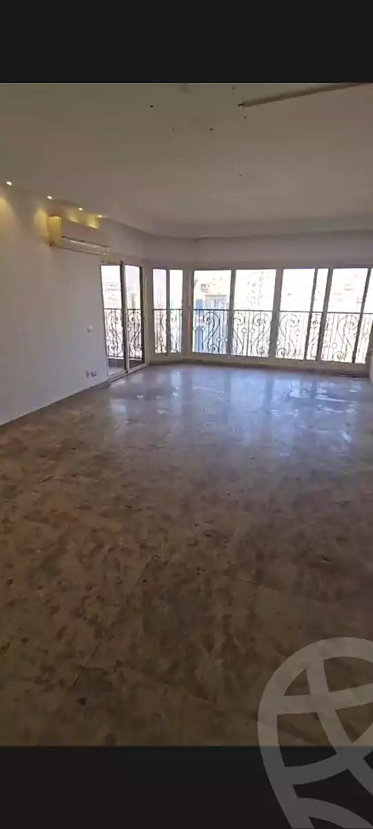 https://aqarmap.com.eg/en/listing/6646340-for-rent-cairo-downtown-abdeen-el-tahrir-st