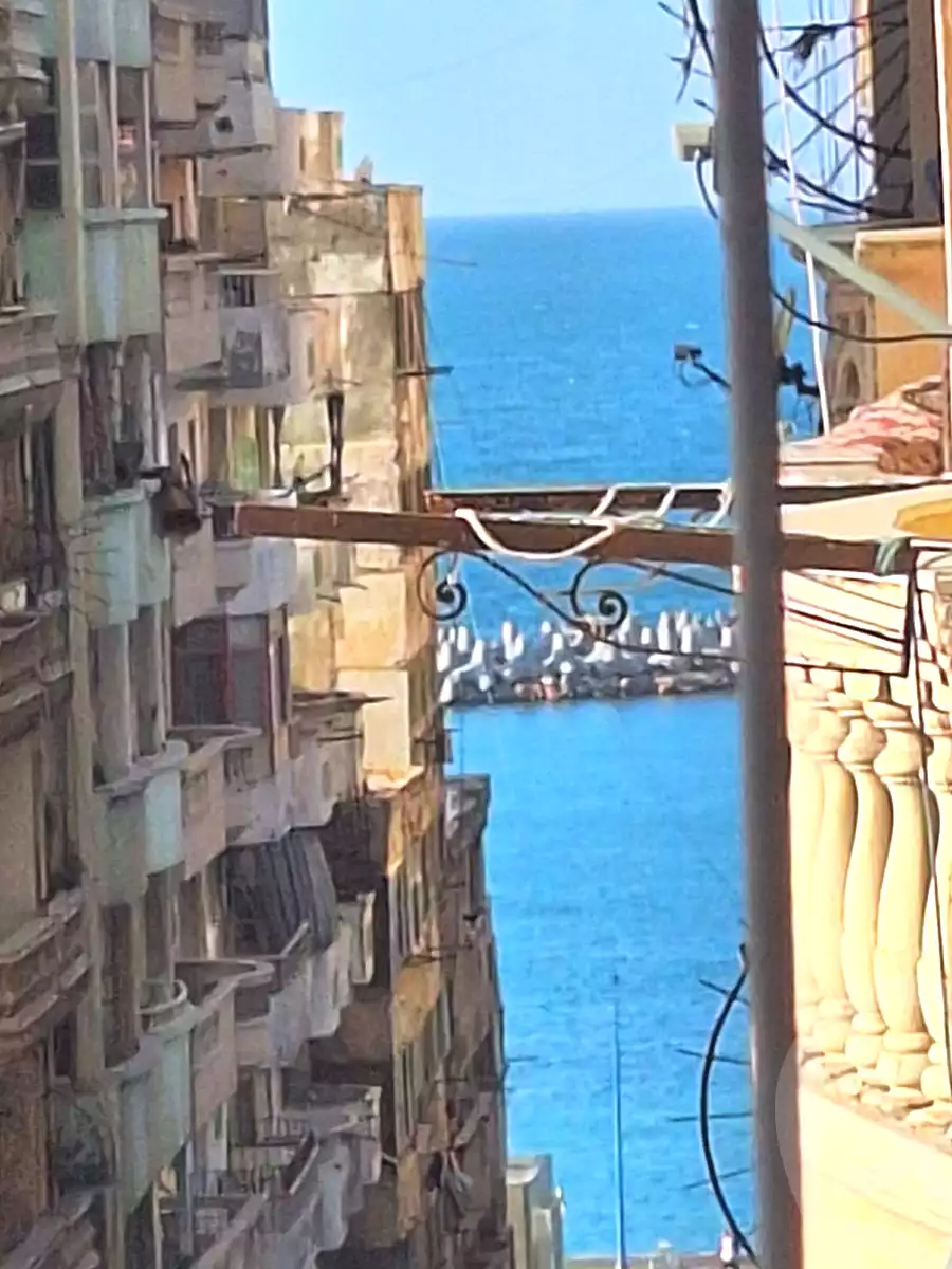https://aqarmap.com.eg/ar/listing/6647470-for-sale-alexandria-sydy-bshr-sydy-bshr-bhry-el-shaikh-hussein-soliman-18-st