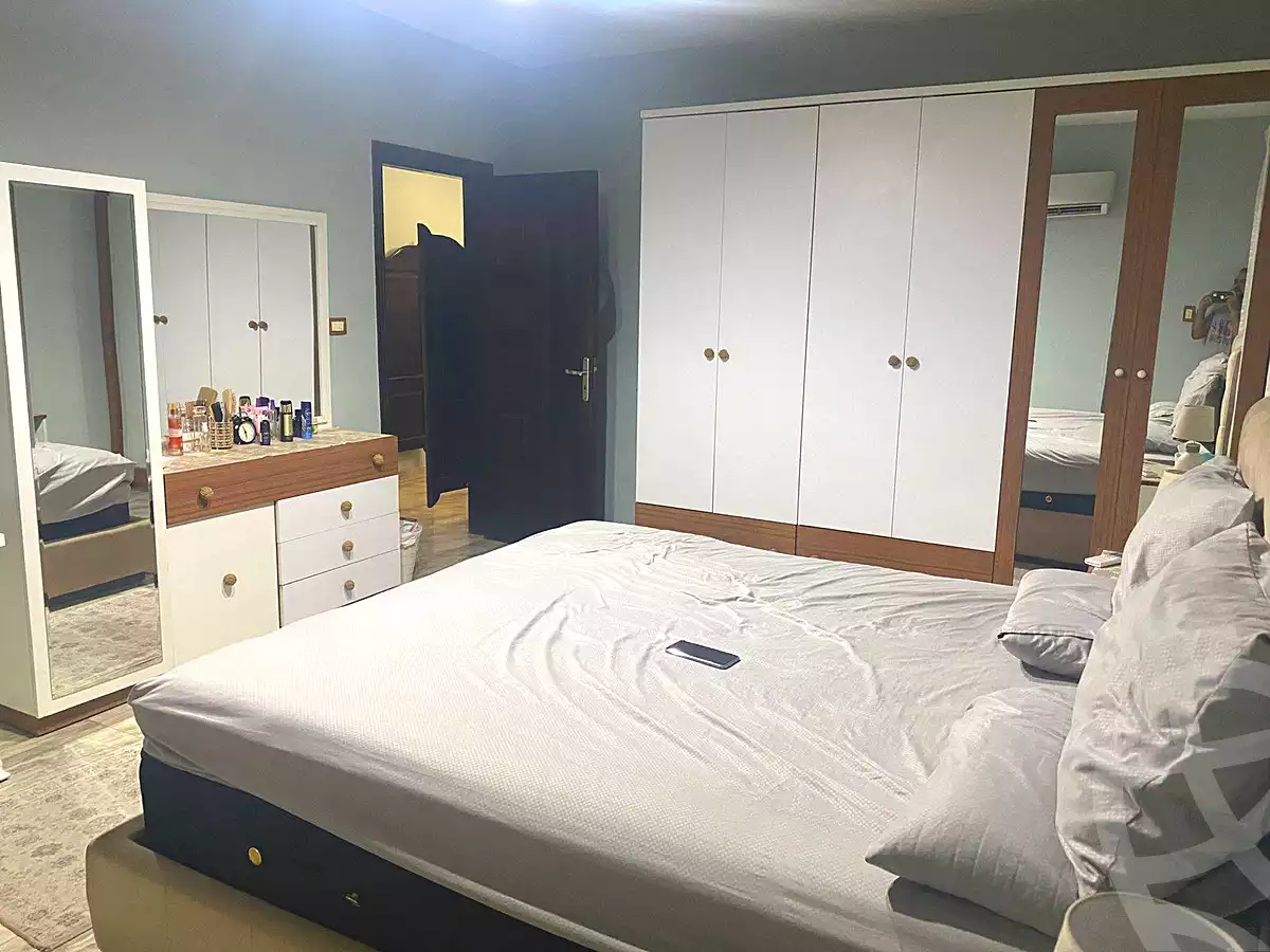 https://aqarmap.com.eg/ar/listing/6647550-for-sale-cairo-helwan-helwan-el-sharkeya-mostafa-safwat-st